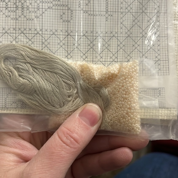 New, Cross-Stitch Pattern Kit, Counted Breaded Embroidered, Pillow Cases, White - Picture 7 of 7